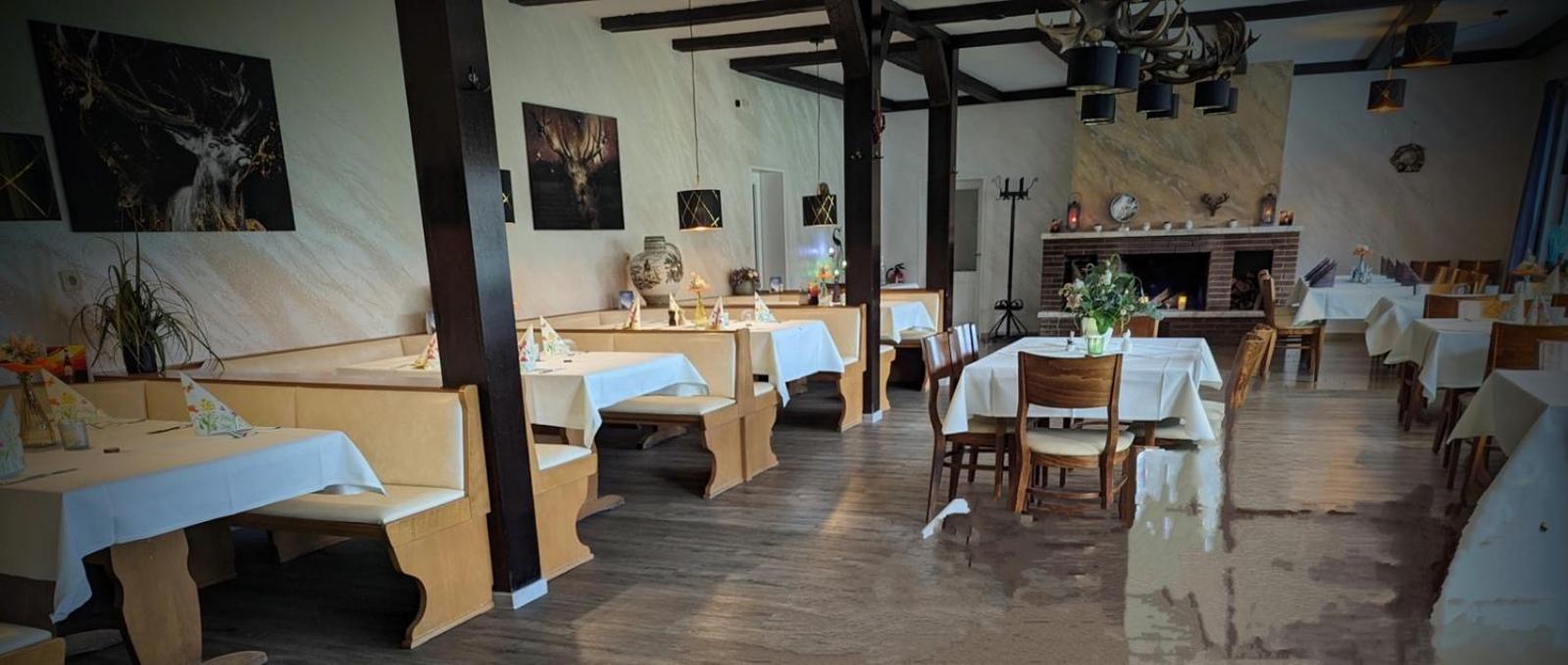 Hotel-Restaurant Hubertus Brome Exterior photo