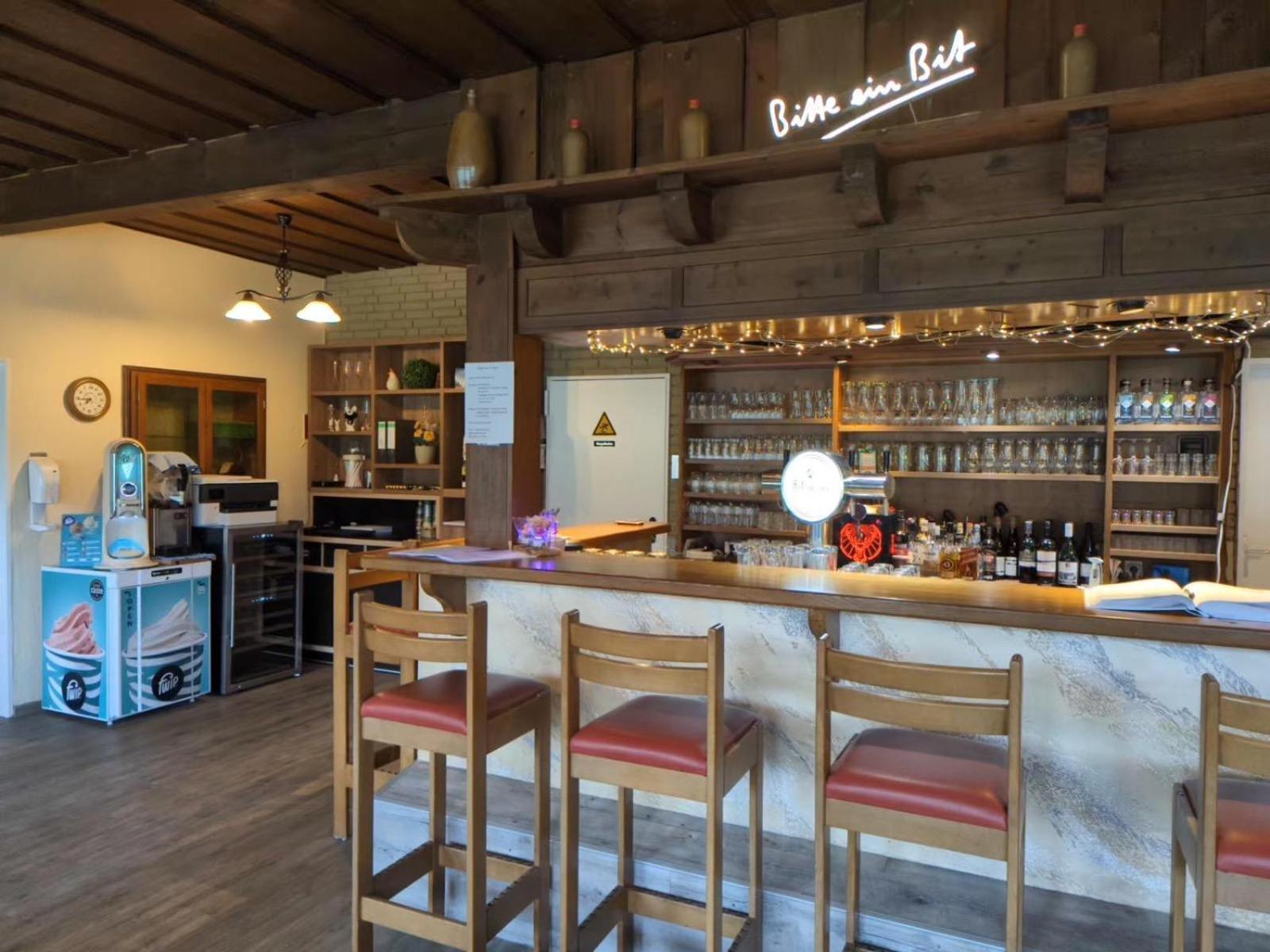 Hotel-Restaurant Hubertus Brome Exterior photo